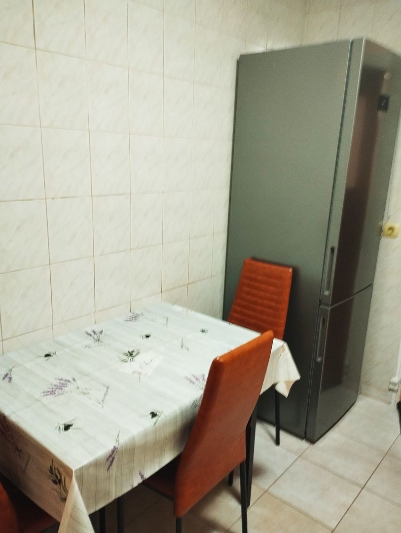 3 camere Brancoveanu - Secuilor - 2 gr. sanit., bloc 1986,loc parcare! - Poză 17