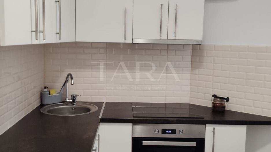 Apartament 4 Camere, pe doua niveluri,  Central Apahida. - Poză 3