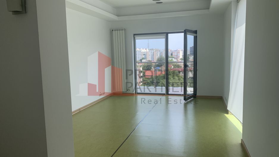 Spatiu de birou cladire moderna - Poză 4