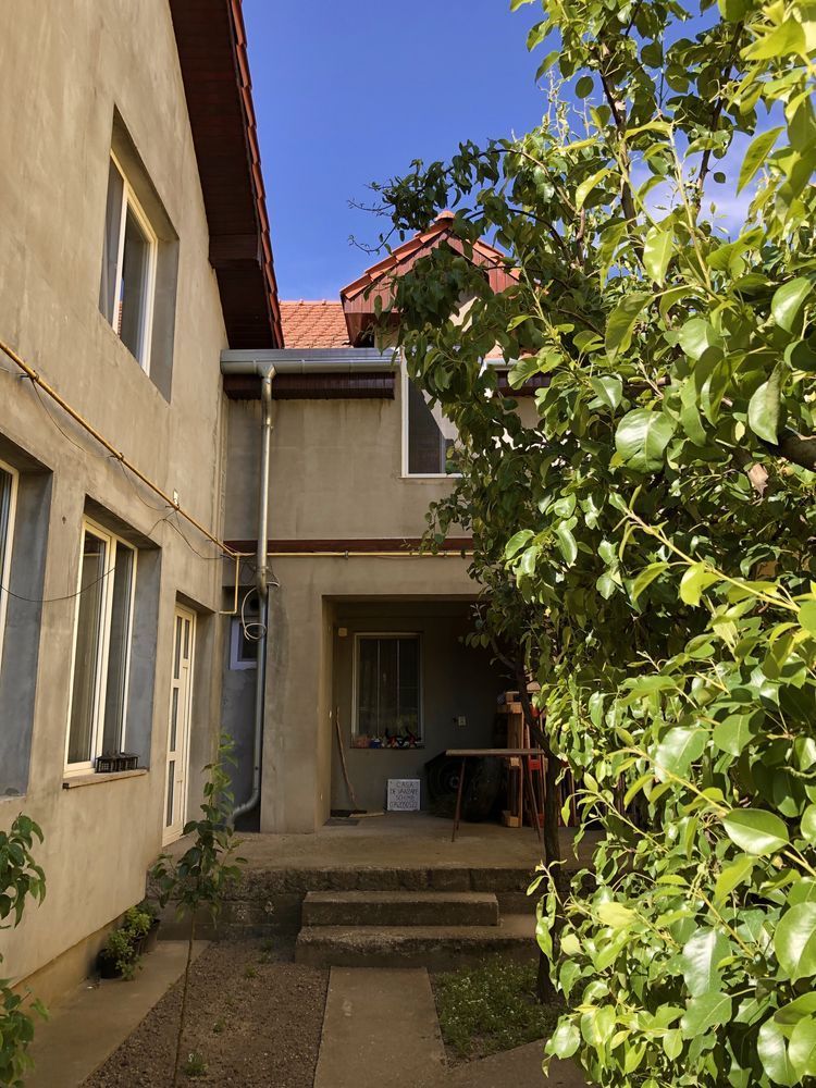 BRASADAS vinde casă cu etaj 8 cam 8 ari zona BOTIZULUI. - Poză 4