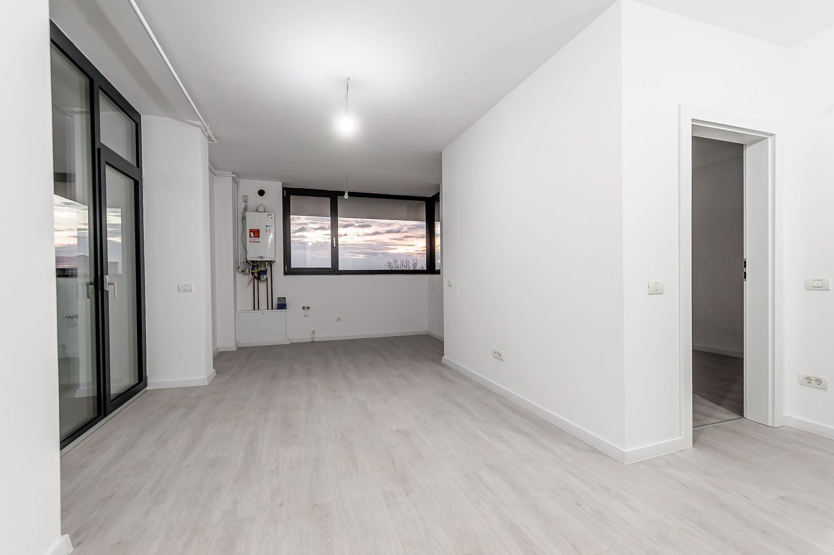 Apartament cu 3 camere și parcare subterană | XCity Timișoara - Poză 6