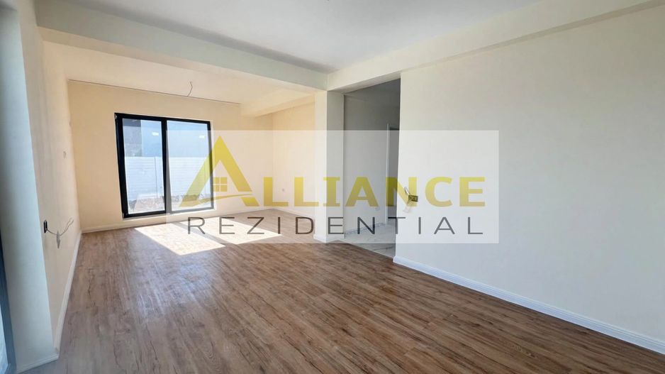 Casa Individuala - 4 camere - 300 MP TEREN-STR.MIORITA - Poză 5