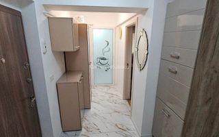 Apartament cu 2 camere ultracentral etaj 1 renovat mobilat utilat - Poză 4