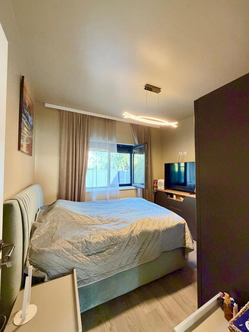 Duplex despartit prin baie - 4 camere I mobilat I Sanmihaiu Roman - Poză 11