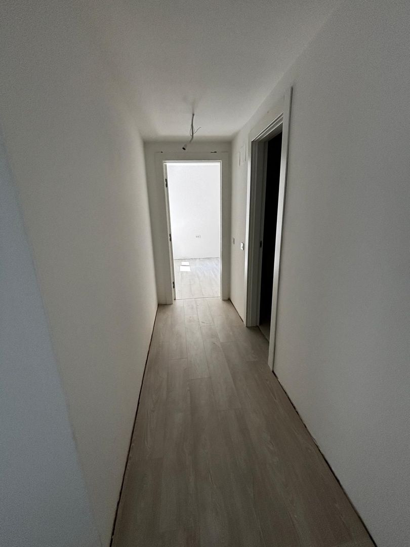2 Camere Akcent City Bloc Nou I Metrou Jiului - Poză 5