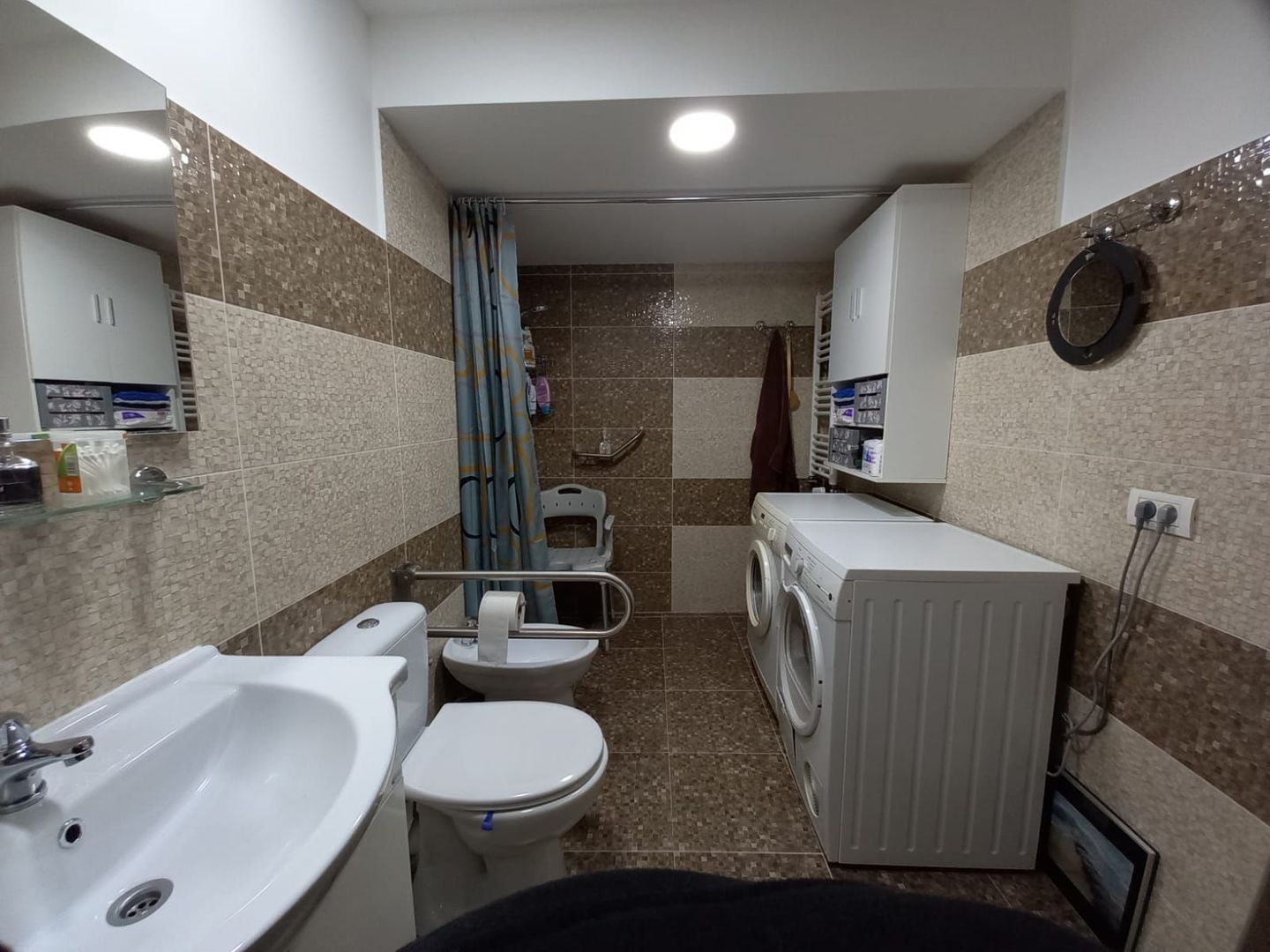 Apartament central la demisol înalt - Poză 16