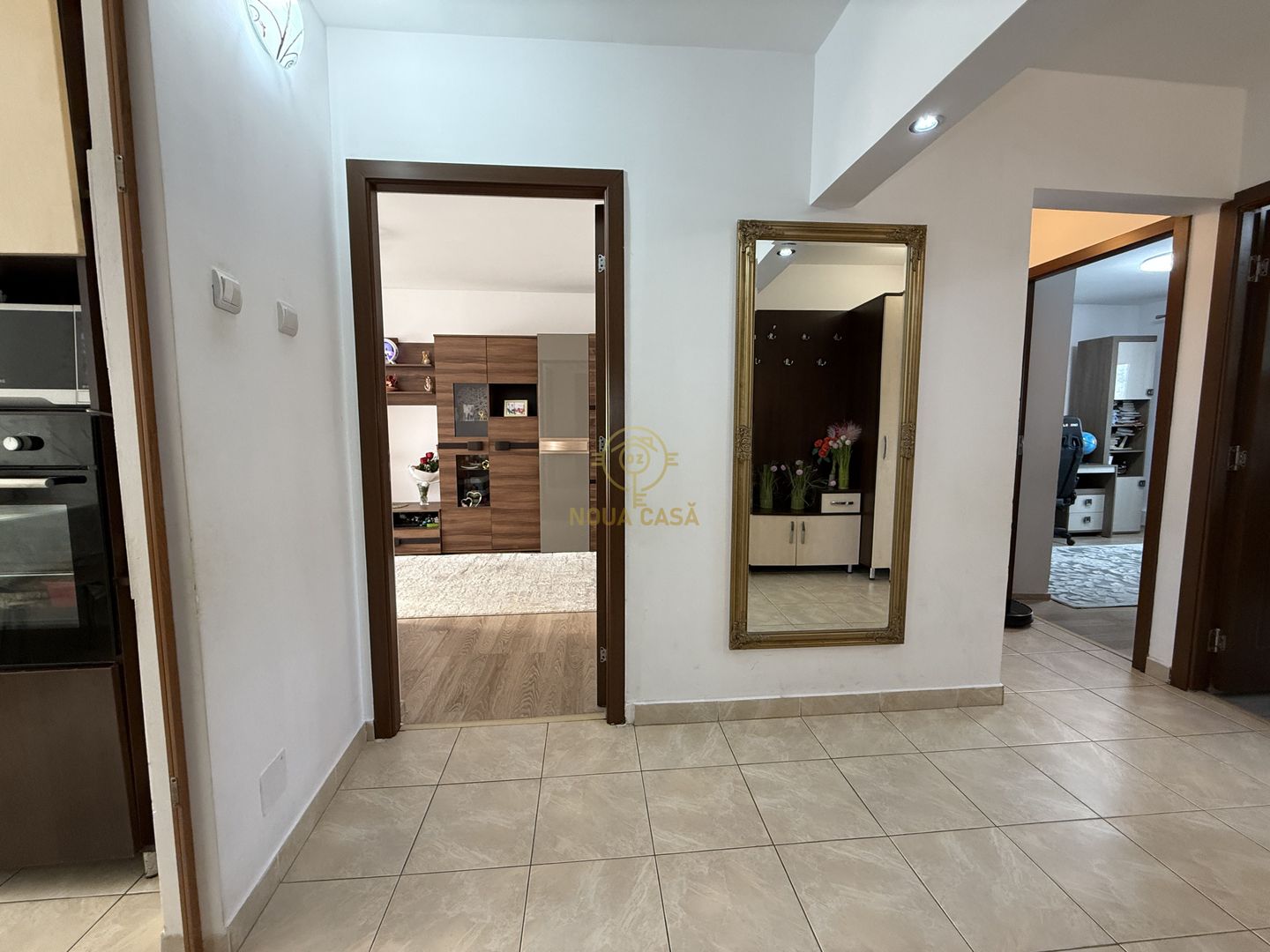 De vanzare Apartament Decomandat 3 Camere Zona Buna/Mobilat/Utilat - Poză 1