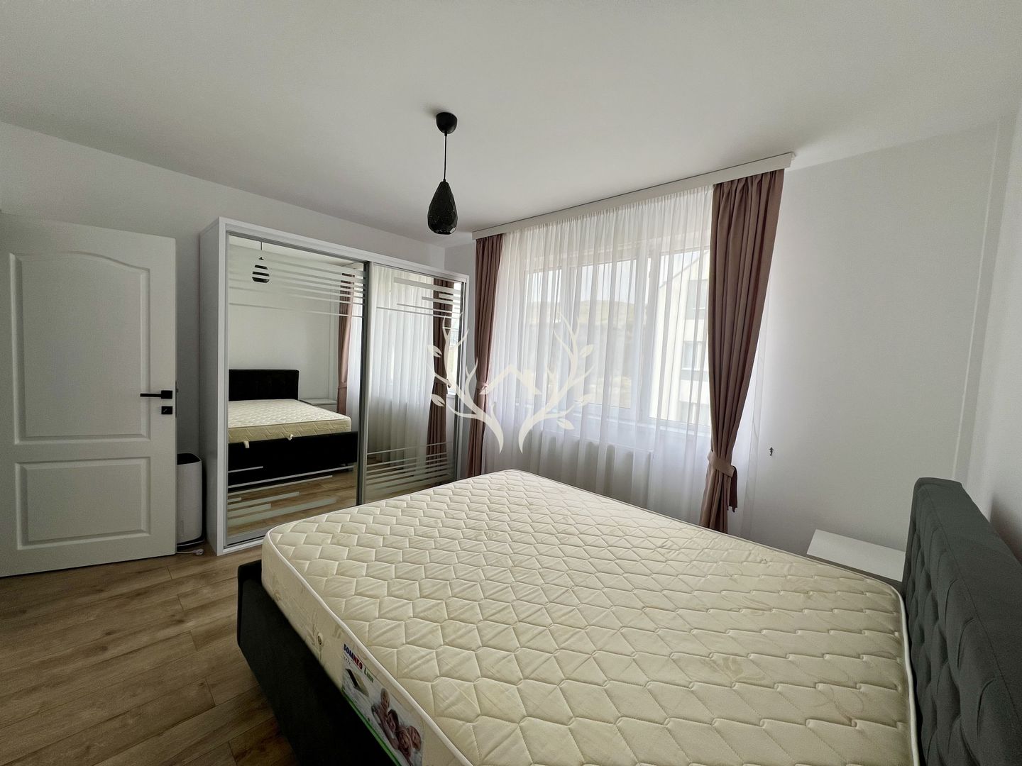 Apartament cu 3 camere + parcare, str. Tineretului, Floresti - Poză 4