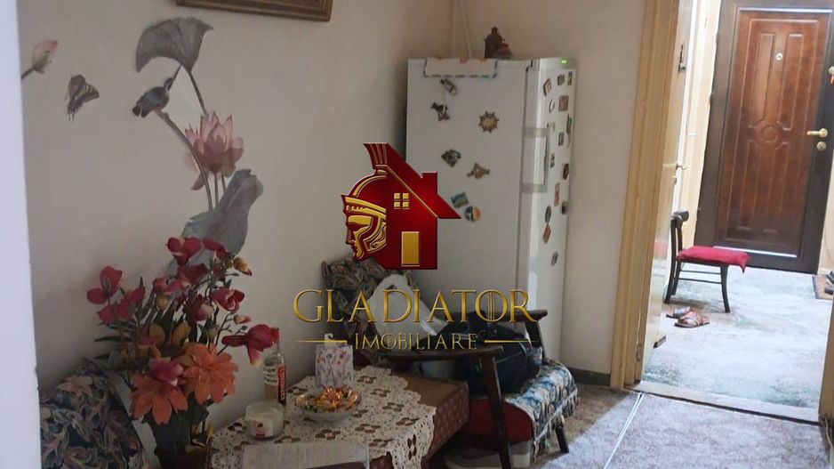 Apartament 3 camere, decomandat, zona Gara Iasi, la bulevard, nu rata - Poză 5