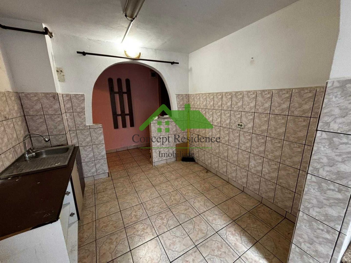 Apartament 2 camere decomandat, etaj 1 – Aleea Dobrogei - Poză 4