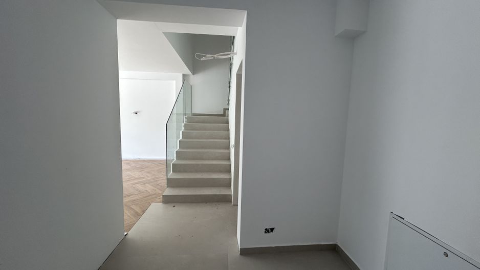 VILA CASA PRESEI | PREDARE LA CHEIE | RECEPTIE SI EDIFICARE FINALIZATE - Poză 3