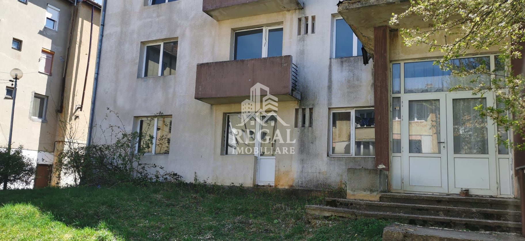 Apartament de vânzare în Ghelari – parter, ideal pentru renovare - Poză 1