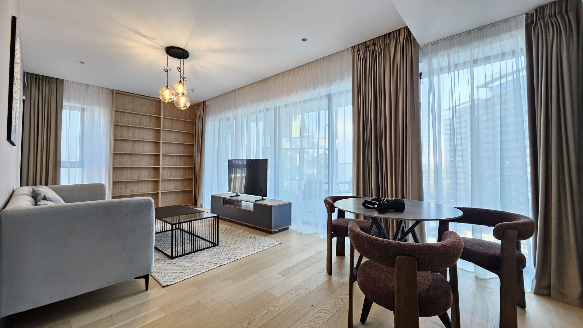 2 Camere + Parcare, terasa 10mp, One Lake Club - Poză 2