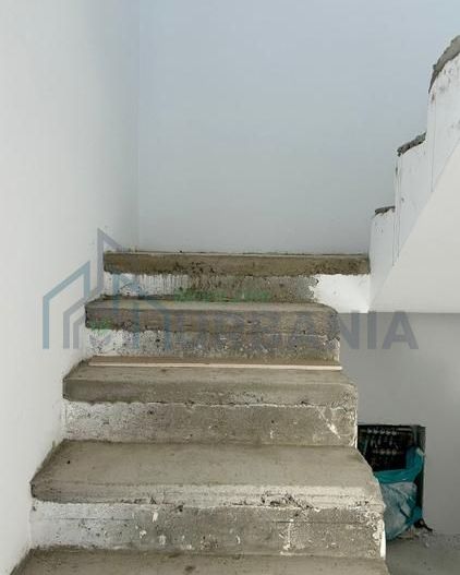 Vilă modernă, 4 camere, încălzire pardoseală, în zona Breazu Pădurea Mârzești - Poză 10