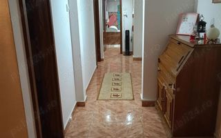 Apartament 3 camere Soarelui etaj 2 - Poză 8