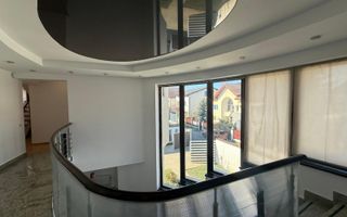 INCHIRIERE VILA DEOSEBITA EROU IANCU NICOLAE | PISCINA | 7 CAMERE | 1300MP CURTE - Poză 3