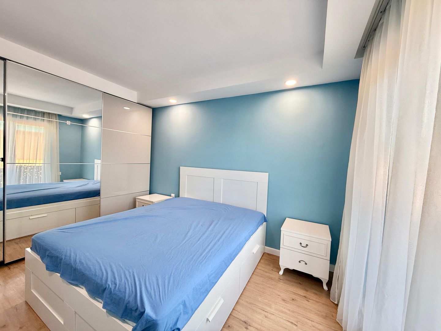 Cosmopolis - Vila NC cu 2 Dormitoare Mobilata si Utilata - Poză 13