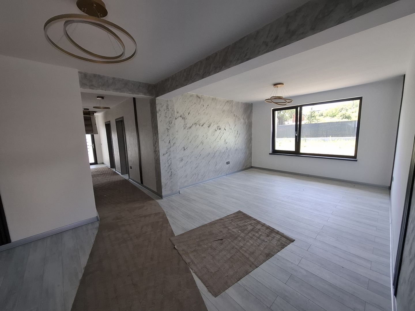 Casă nouă la preț de apartament – Varianta Mărgineni - Poză 1