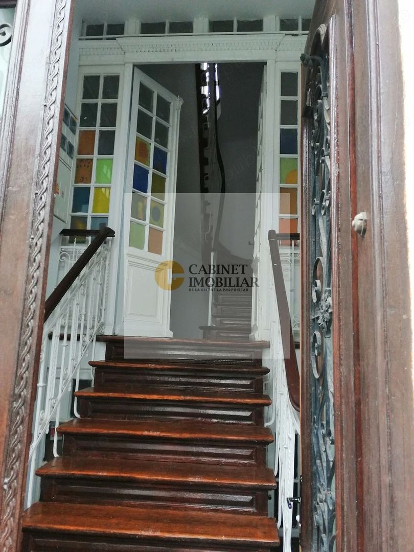 Garsoniera in vila I Parter inalt I Centrala proprieI Sfintii Voievozi - Poză 10