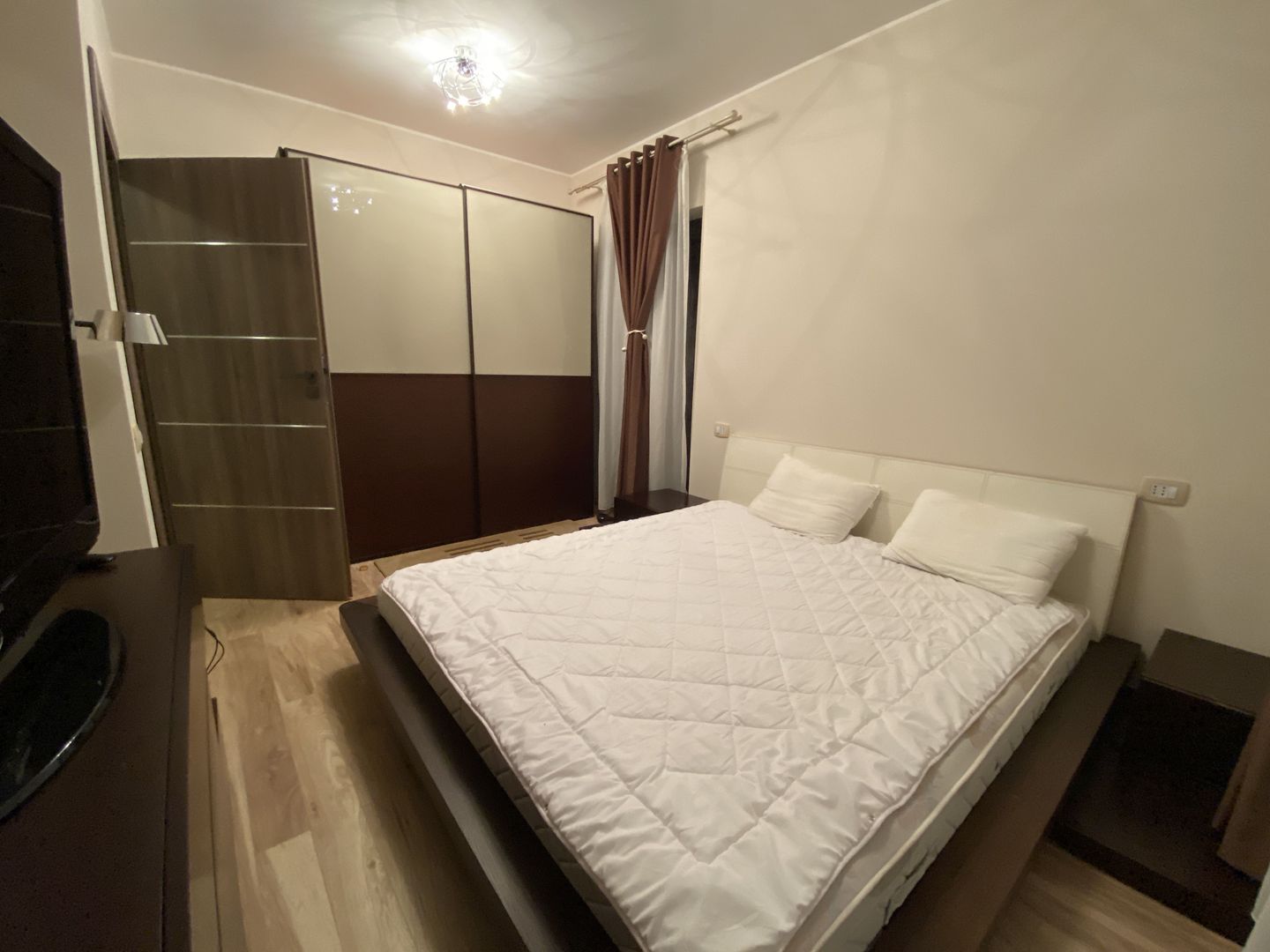 Duplex de vânzare/ cartier Europa/  curte/ terasa de 25 mp/ finisat modern - Poză 11