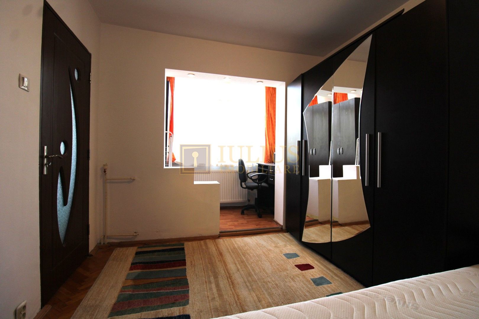 Circumvalatiunii, 2 camere,  centrala proprie, mobilat si utilat - Poză 3