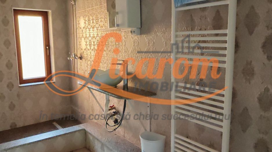 Vila 10 camere,pretabil compartimentare in 2 unitati separate,ASTRA. - Poză 7