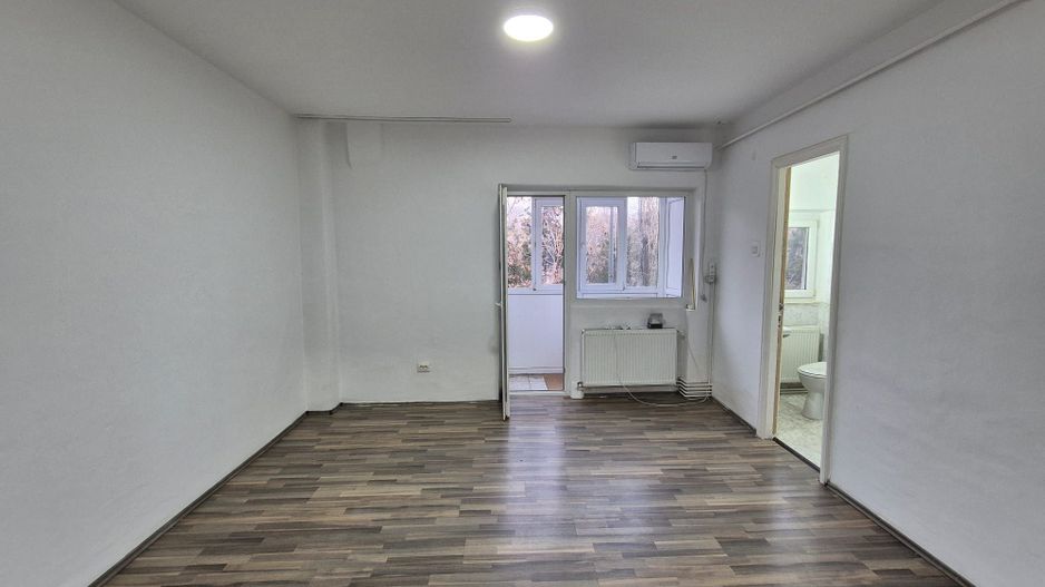 Apartament cu 2 camere - parc Cismigiu - Poză 1