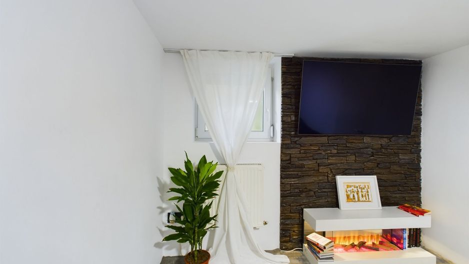 Apartament 3 camere  la curte  - Odobescu - Poză 11