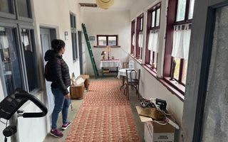 Casă cu anexe de vânzare în Sat Roșiori, Comuna Vânători, jud. Mehedinți - Poză 4