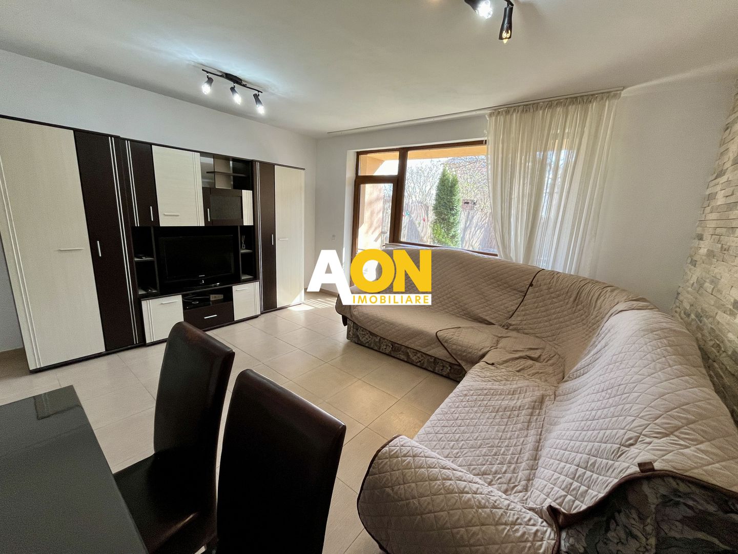 Casă de Tip Înșiruită, 3 Camere, Mobilată Complet, Zona Centru - Poză 3