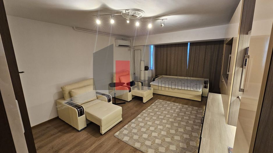 Garsoniera Lux central - Poză 1