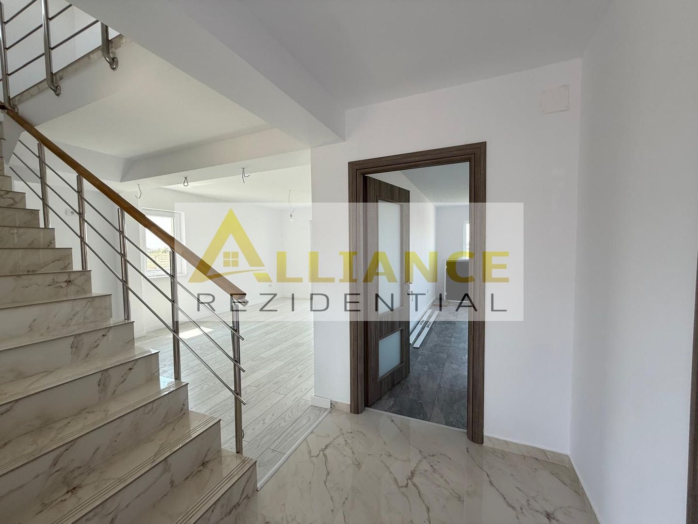 Casa individuala P+1E || 4 camere 2 bai  || 247 mp teren || - Poză 7
