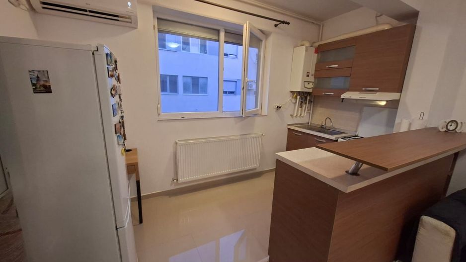 Apartament Spatios, 45 mp, | Avangarde, parc, scoala Petru Rares - Poză 3