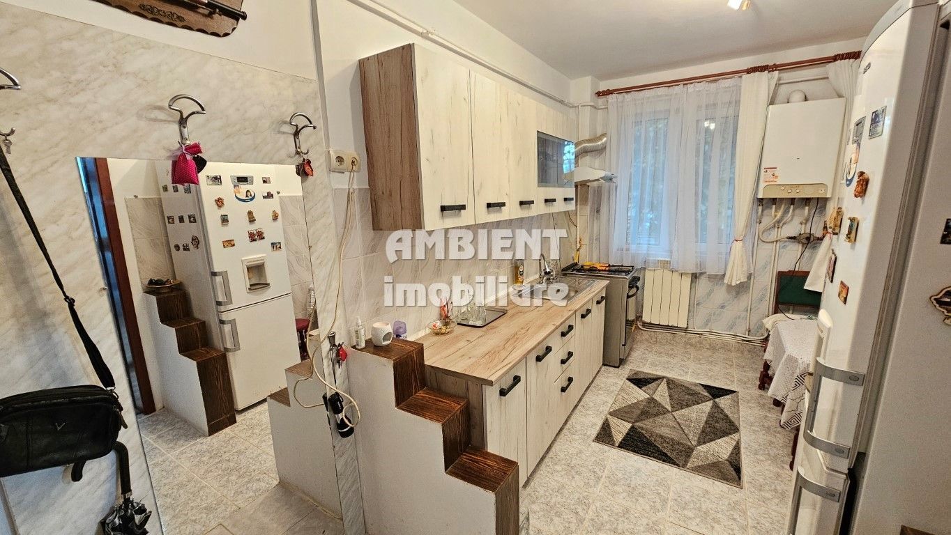 Apartament 2 camere, parter, zona DONICI; - Poză 2