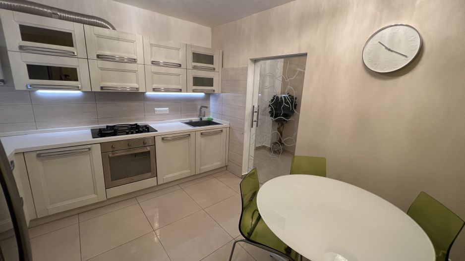 Apartament Lux 4 camere metrou loc parcare - Poză 18