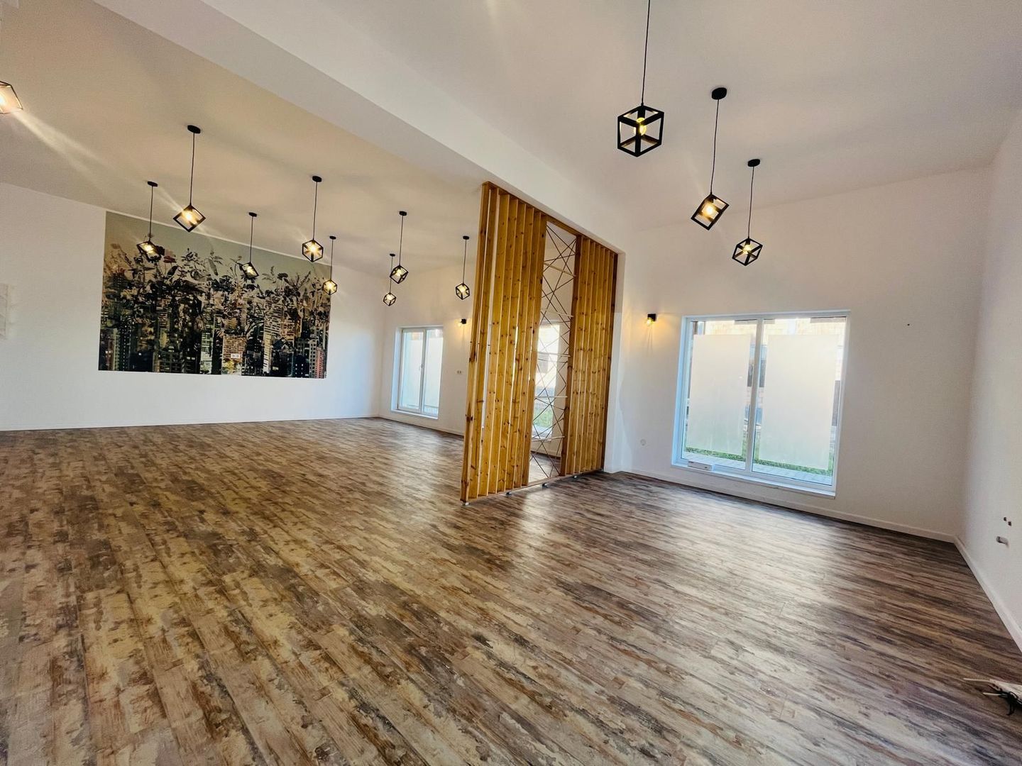 Spatiu comercial de vanzare in Selimbar - Poză 2