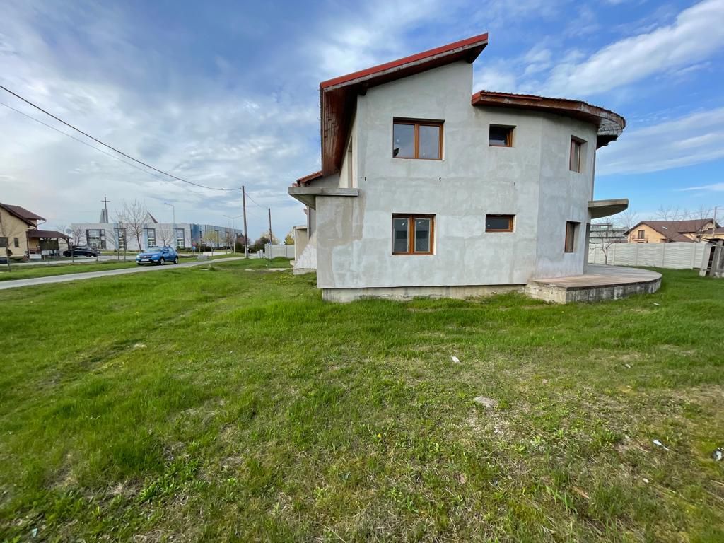 Casă individuală cu 5 camere în Vladimirescu - Poză 4