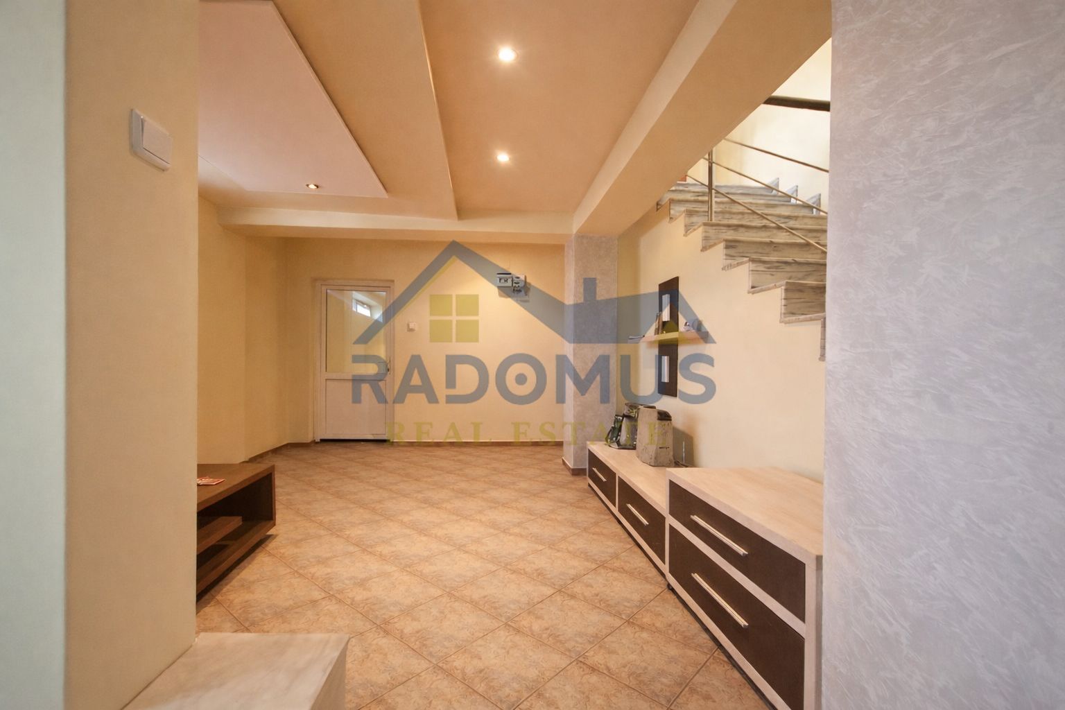 Casă + spațiu comercial | Vizibilitate maximă | Intersecție circulata - Poză 5