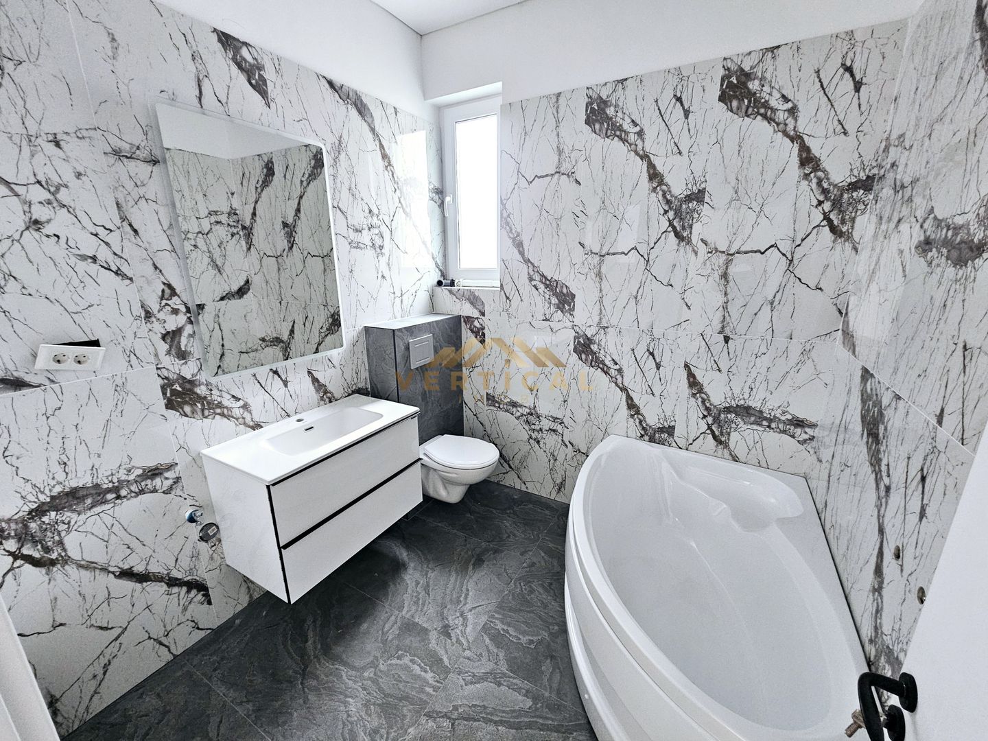 Casa individuala la iesire in comuna Berceni - Poză 13