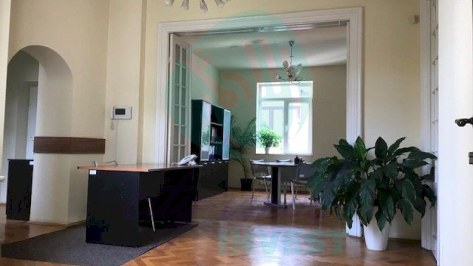 Vila RECONDITIONATA vis-a-vis de PARC - Poză 7