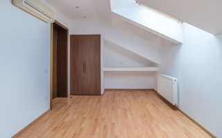 Vanzare - vila spatioasa cu gradina - Condominiu - Iancu Nicolae - Poză 26