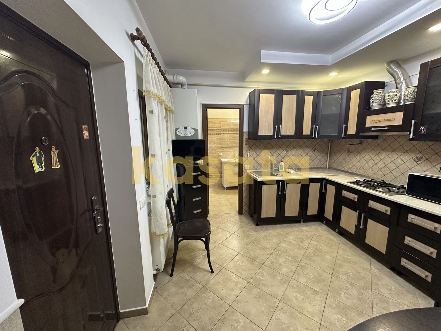 Casă 3 Camere de Vanzare | Curte | Renovată | Magazie - Poză 1