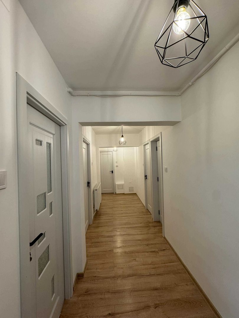 BRASADAS închiriază ap 3 cam et P/8 Cal Rahovei CT proprie. - Poză 1