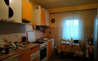 Apartament cu 3 camere, 65 mp, 2 balcoane, zonă centrală, Apahida. - Poză 1