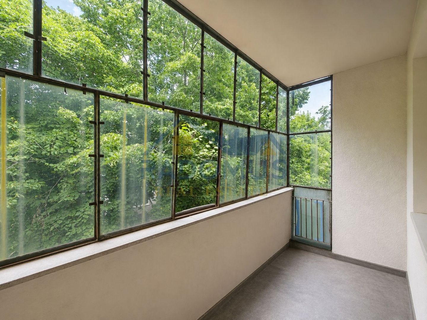 Apartament 3 camere | Șoseaua Nordului | Etaj 3/4 | Centrală proprie - Poză 9