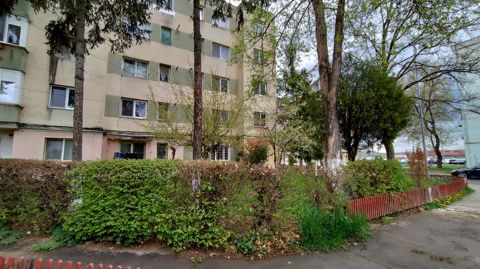 Apartament 2 camere etaj 3 zona Ciucului - Poză 1
