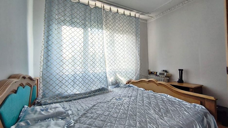 Apartament cu 2 camere de vânzare în zona Rogerius, Oradea - Poză 6