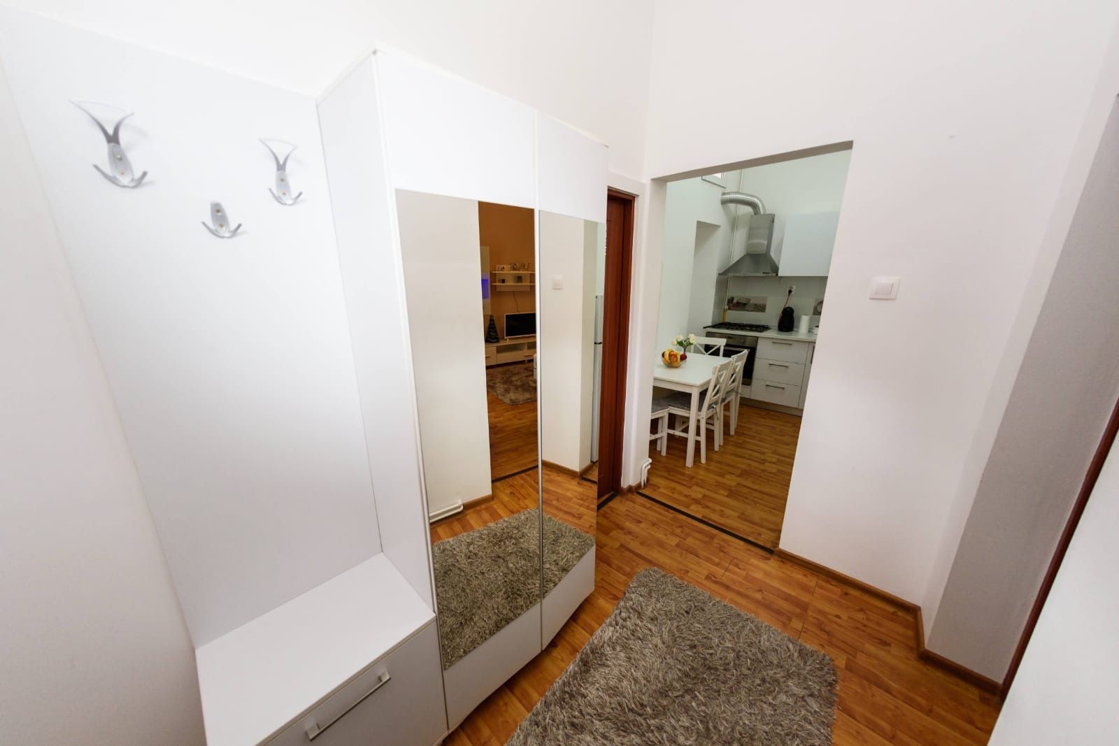 Comision 0% Apartament 3 camere + 2 băi + debara + boxă – Piața Unirii - Poză 9