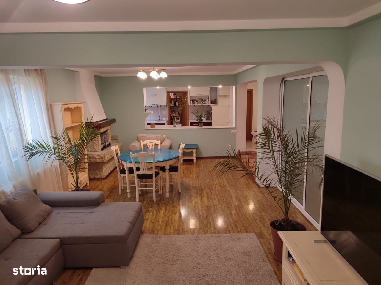 Proprietar vând vila P+E+M - Poză 2