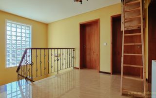 Casă nouă, intrare Stupini - Poză 28
